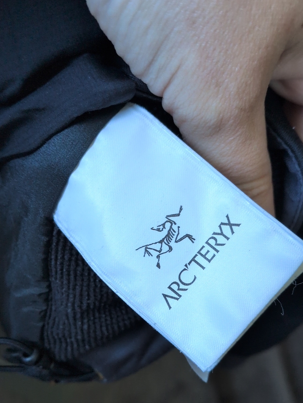 ✨ Arc'teryx Men's Atom Hoody Jacket Size M - Picture 9 of 12